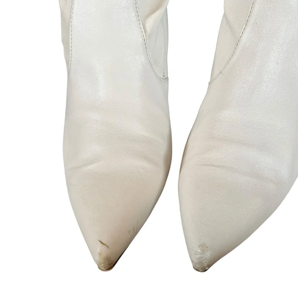 Stuart Weitzman cream leather boots! Size 7.5